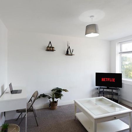 Spacious Home Close To City Centre Location Leeds  Eksteriør bilde