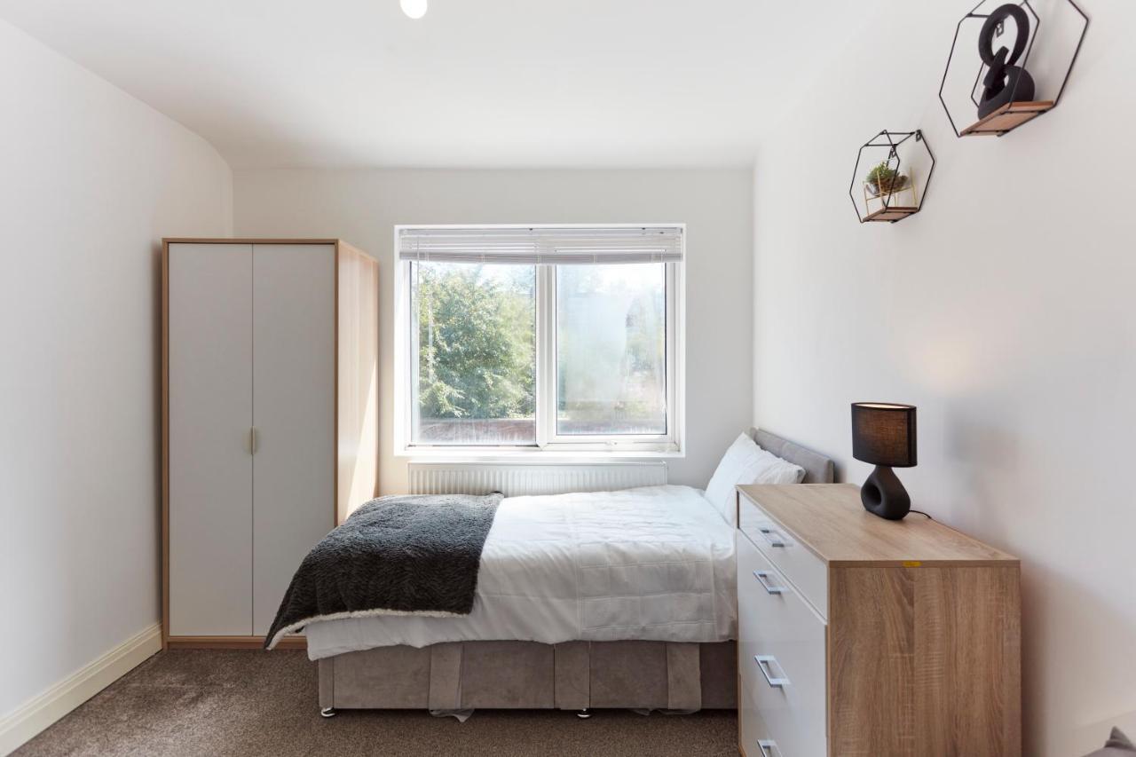 Spacious Home Close To City Centre Location Leeds  Eksteriør bilde
