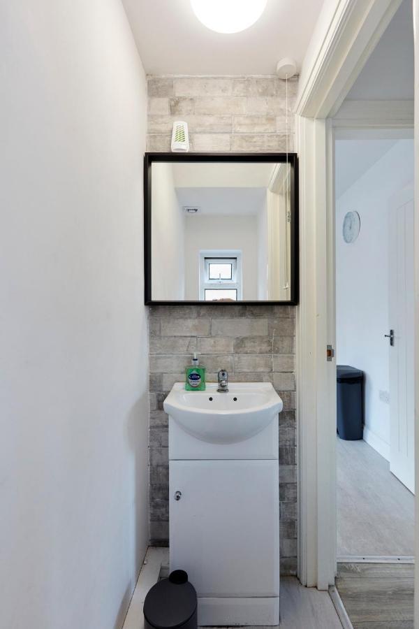 Spacious Home Close To City Centre Location Leeds  Eksteriør bilde