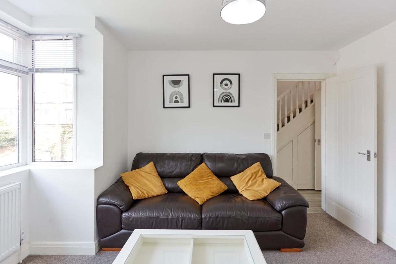 Spacious Home Close To City Centre Location Leeds  Eksteriør bilde